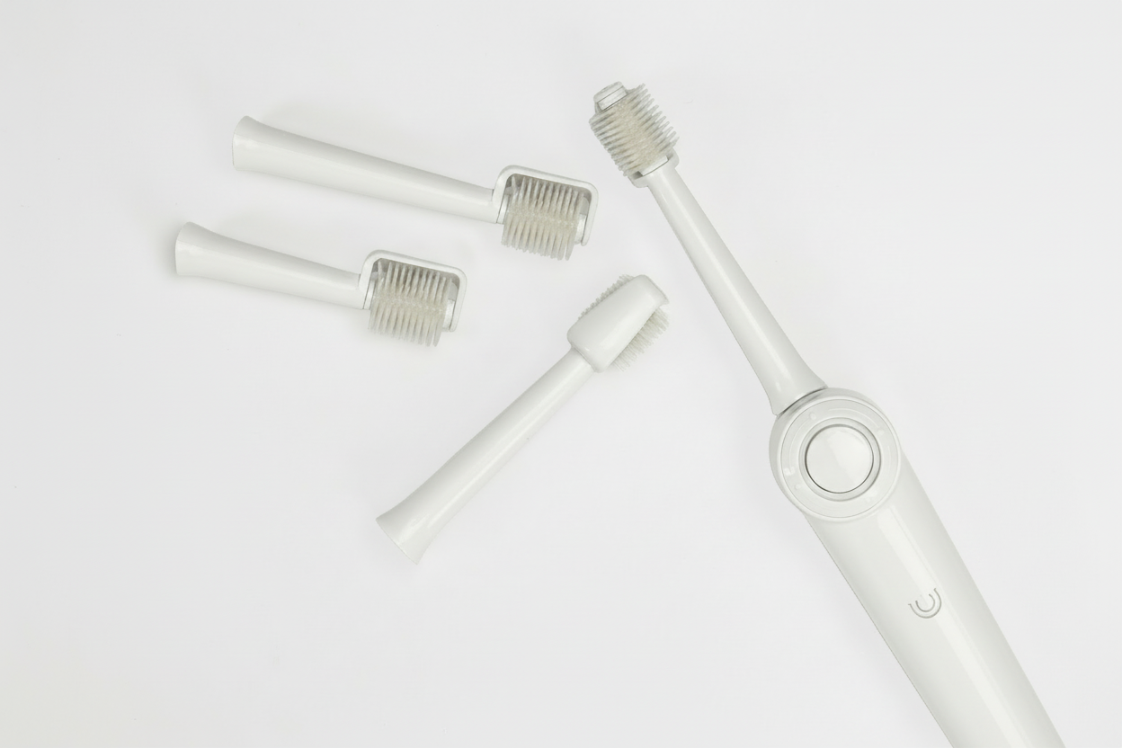 BRYTE 3 in 1 Zahnbürsten Kit